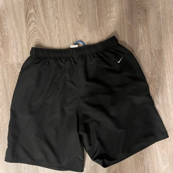 Nike Men's Black Swimshorts - Picture 2 of 3